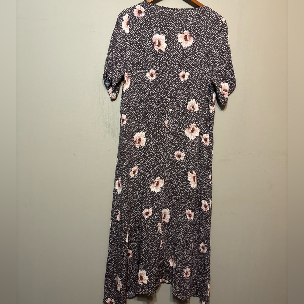 H&M Floral Indonesian Made V-Neck Button Down Midi Dress - Picture 3 of 7